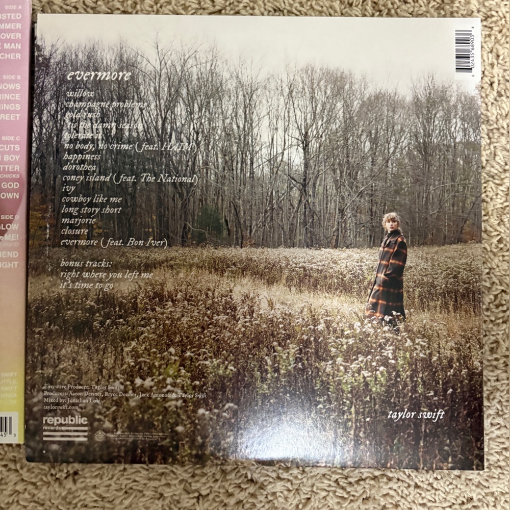 Taylor Swift Vinyl Record Set - Lover, Evermore - Picture 4 of 7